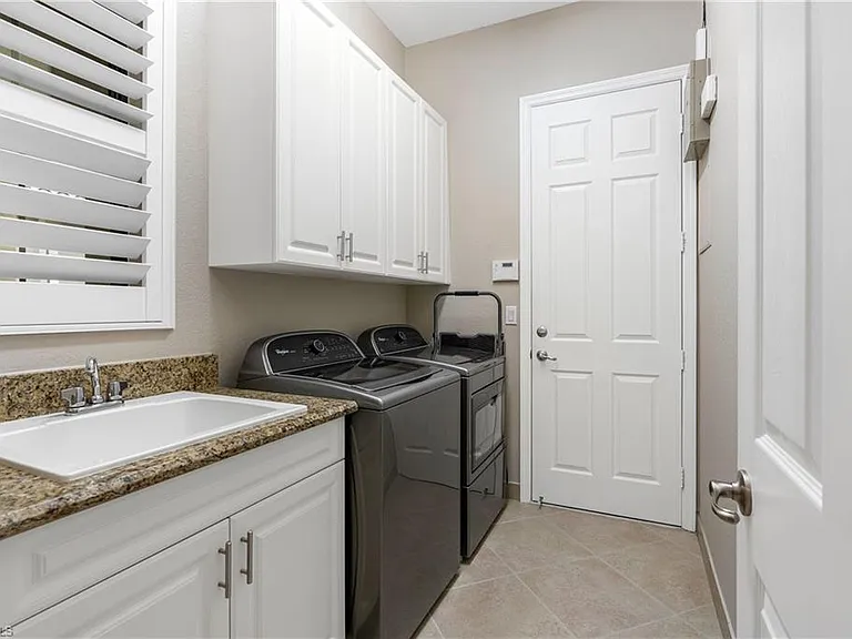 13628 Mandarin Cir — Photo 31
