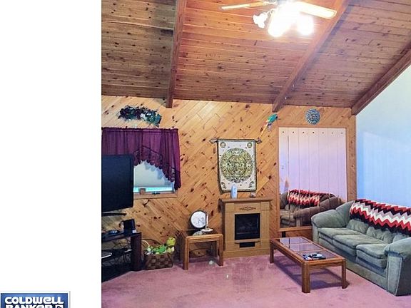 LR w/Vaulted Cedar Ceilings