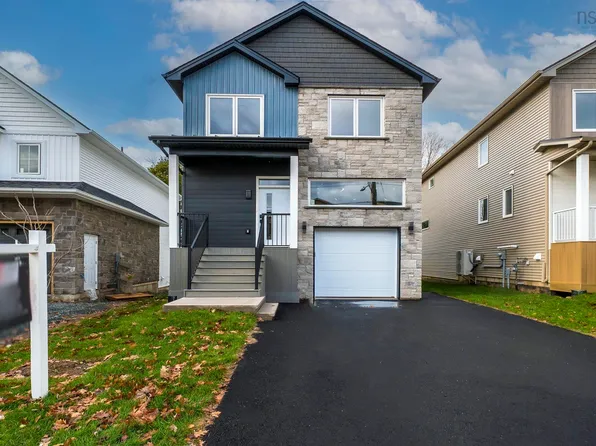 21 Pearlgarden Close, Dartmouth, NS B2X 0C3