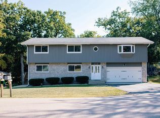 115 Hawthorn Dr, Twin Lakes, WI 53181