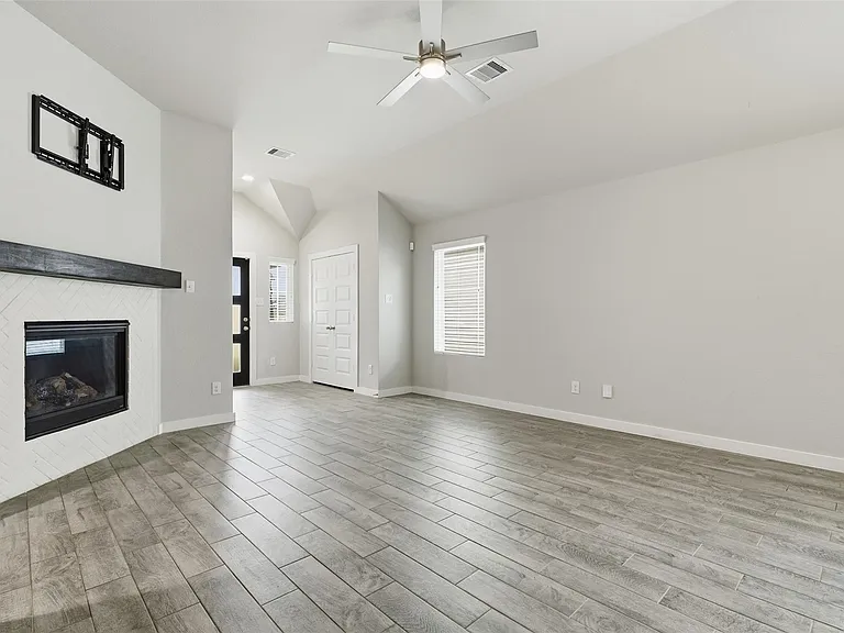 2742 Oakleaf Ash Ln — Photo 8