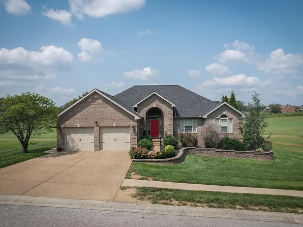 55 Quail Crossing Dr, Boonville, IN 47601