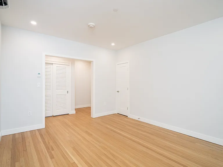 19 Forest St #23 — Photo 5