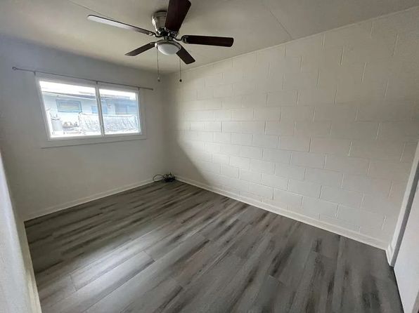 1279 Neal Ave