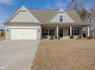 8390 Dublin Dr, Winston, GA