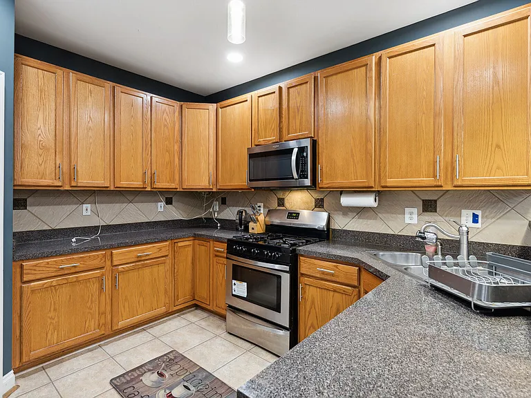 6005 Helmsman Way — Photo 12