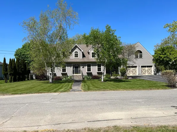 12 Hickory Court, Brewer, ME 04412