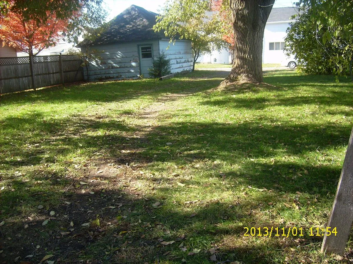103 Paul Avenue S — Photo 2