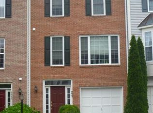 8847 Howland Pl, Bristow, VA 20136