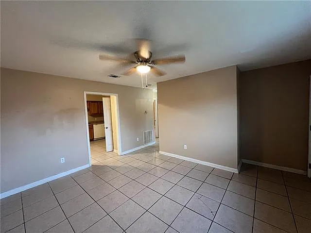 2 bed, 1.0 bath, 1000 sqft, $1,150 — Photo 4