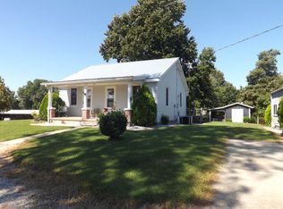 403 Peter Creek Rd, Glasgow, KY 42141