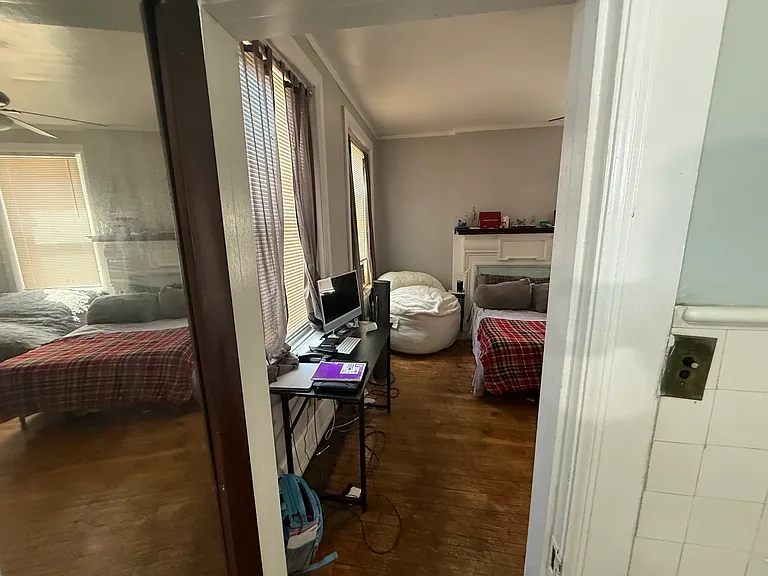 366 S Winebiddle St #6 — Photo 7
