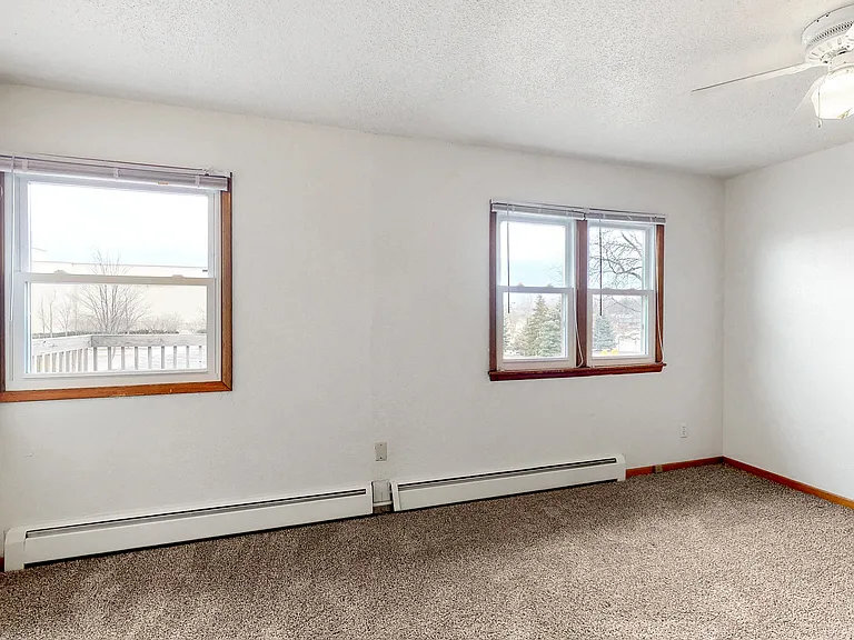 Plaza Manor — Photo 69