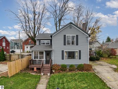 213 W River St, Grand Ledge, MI, 48837