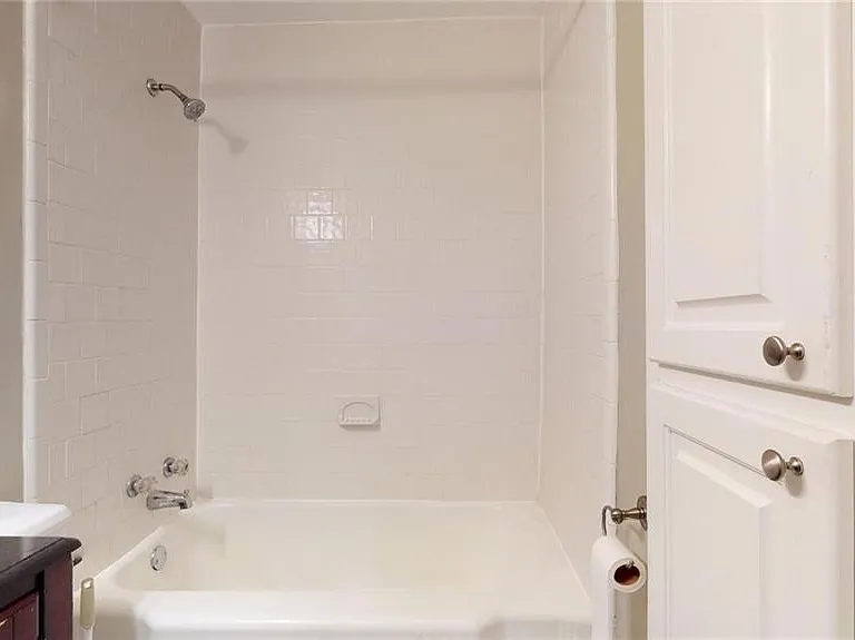 1674 Beacon Hill Blvd — Photo 41