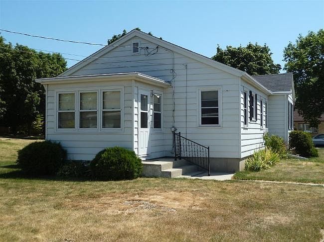 2nd image of 4911 N 132nd St