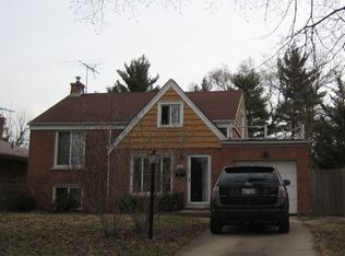 435 S Michigan Ave, Villa Park, IL 60181