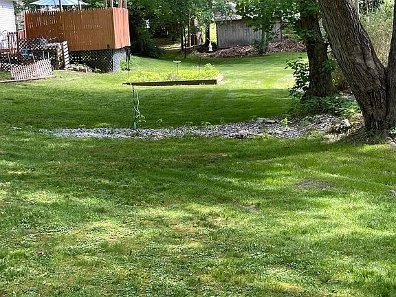 2nd image of 17 Evergreen Park