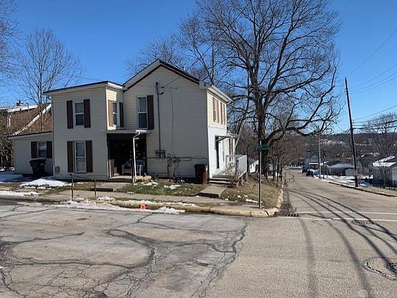 3rd image of 106 N 4th St