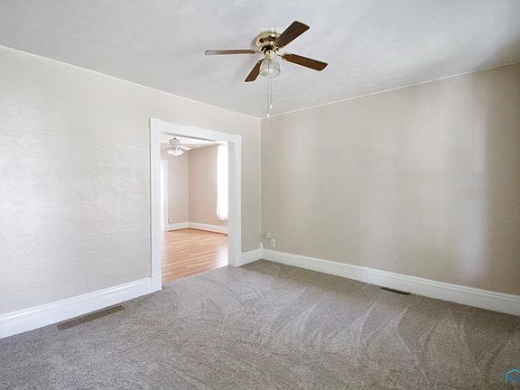 5th image of 738 White St