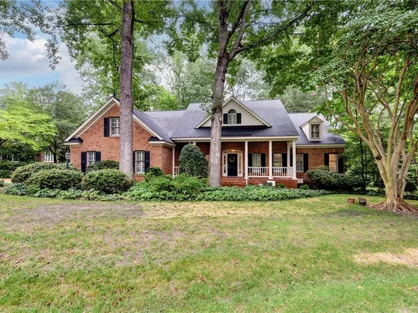 101 Harbour Town, Williamsburg, VA 23188