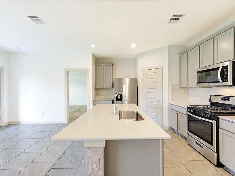 29430 Travis Trce — Photo 33