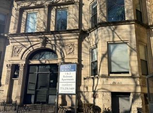 652-54 W Roscoe St #652103, Chicago, IL 60657