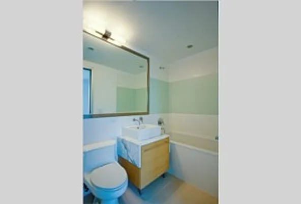 Rented by Avenue Real Estate | media 31