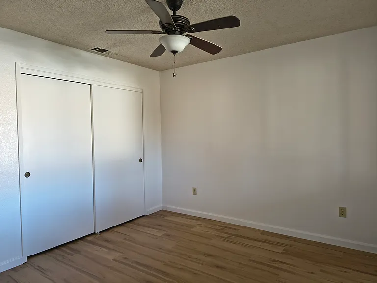 1475 Godell St — Photo 7