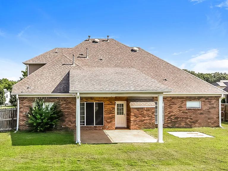 1275 Heritage Lake Dr — Photo 17