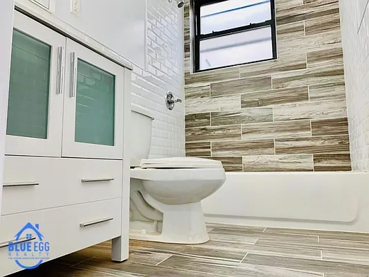 Rented by Blue Egg Realty Corp | media 8