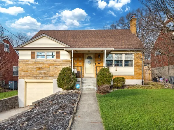 3723 Meadowview Dr, Cincinnati, OH 45211
