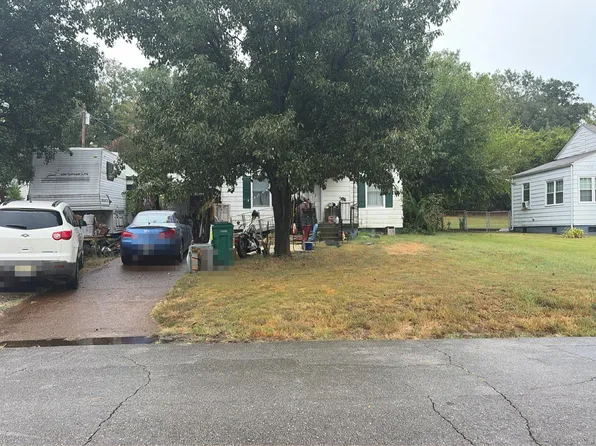 1610 E 28th St, Sheffield, AL 35660