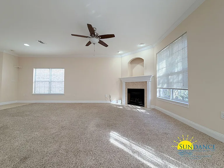 409 Nathey Ave — Photo 4