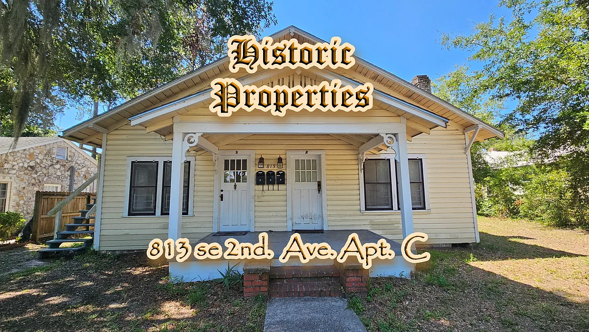 Photo 1 of 26 - 813 SE 2nd Ave #C - Gainesville, FL Primary Photo - 813 SE 2nd Ave #C