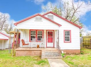 409 W Creek Ave, Checotah, OK 74426