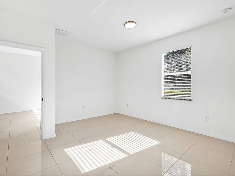 4713 25th St SW — Photo 12