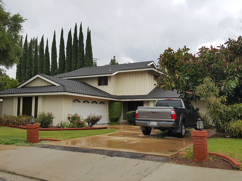 2nd image of 426 Camaritas Dr