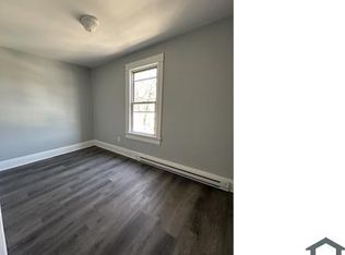 1 Oneida St APT 3, Yonkers, NY 10703