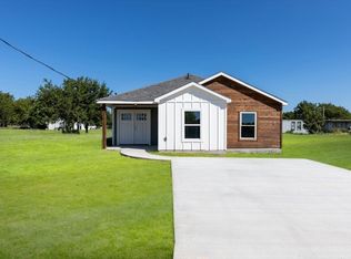 238 W Norway, Walnut Springs, TX 76690