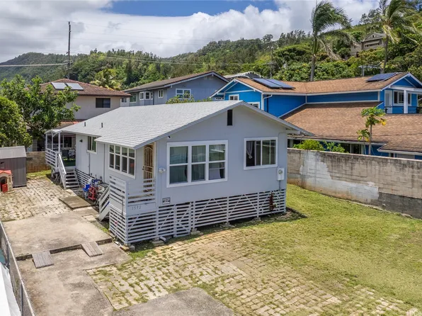 1592 Perry St, Honolulu, HI 96819