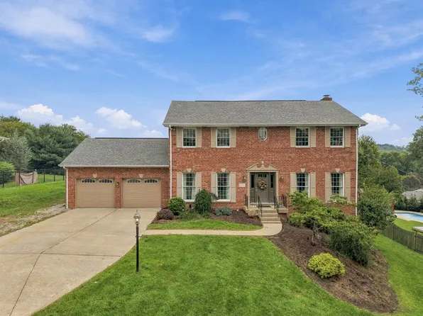 122 Highvue Dr, Venetia, PA 15367