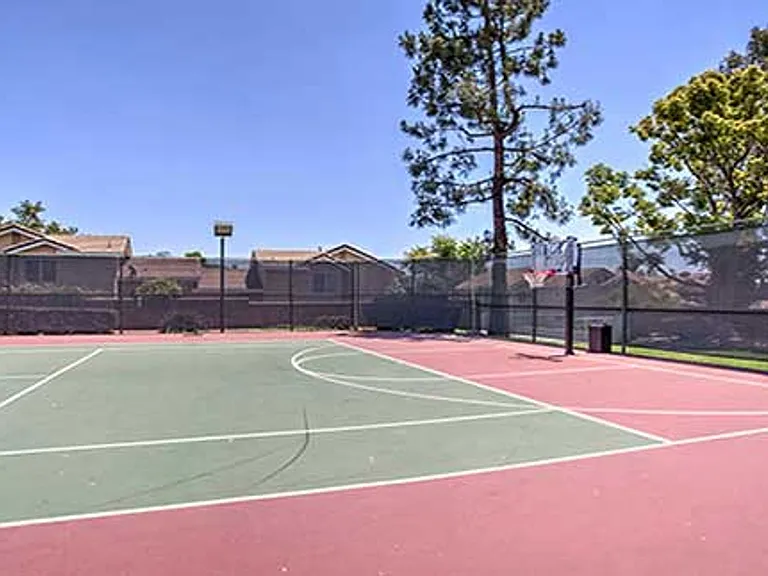 Waterstone Alta Loma Apartments — Photo 19