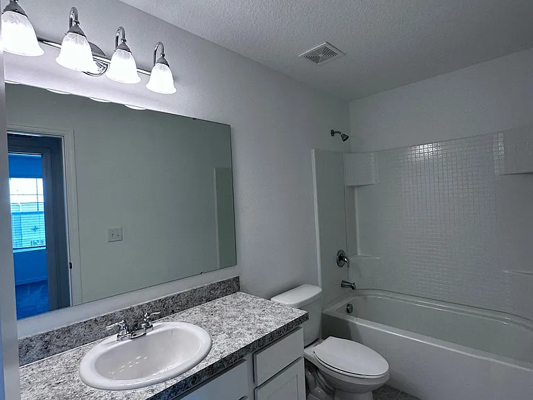 189 Mandovi St — Photo 37