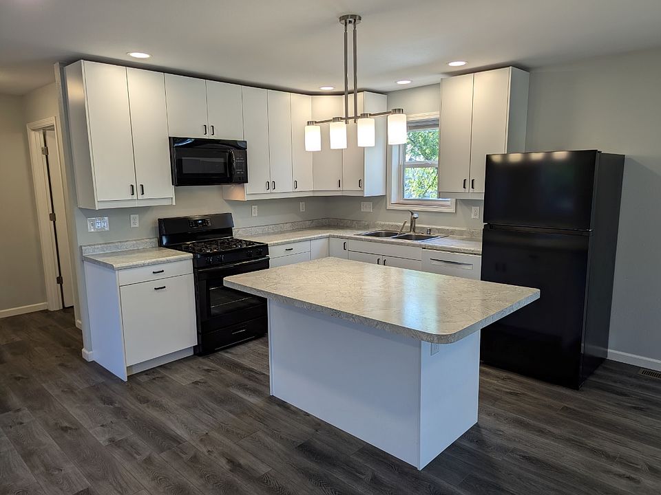 1st image of 3507 Graceland Ave #3507