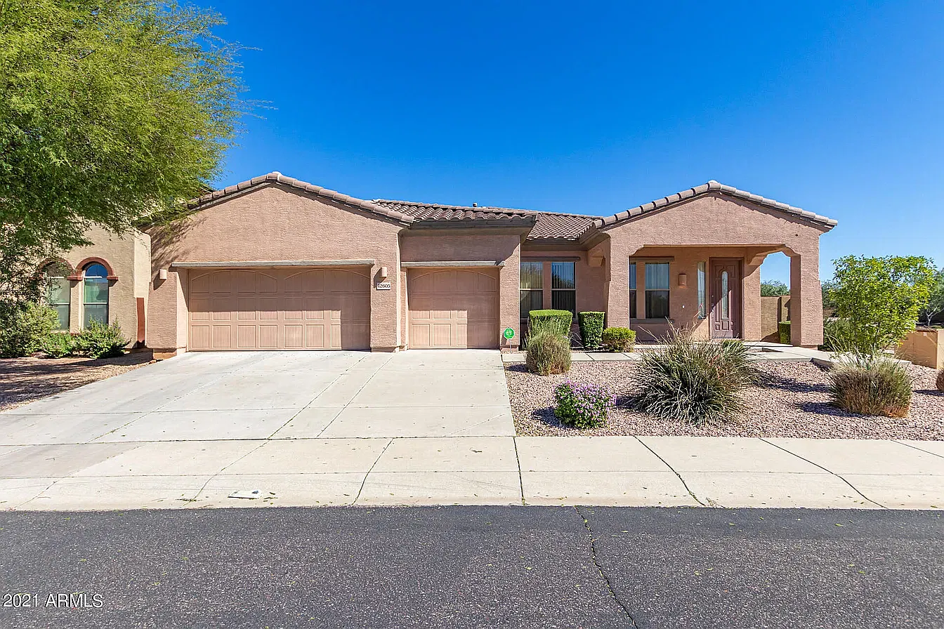 4 bed, 2960 sqft, $2,995 — Photo 1