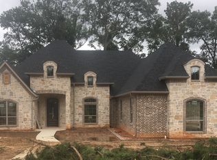 2192 Pinehurst St, Tyler, TX 75703