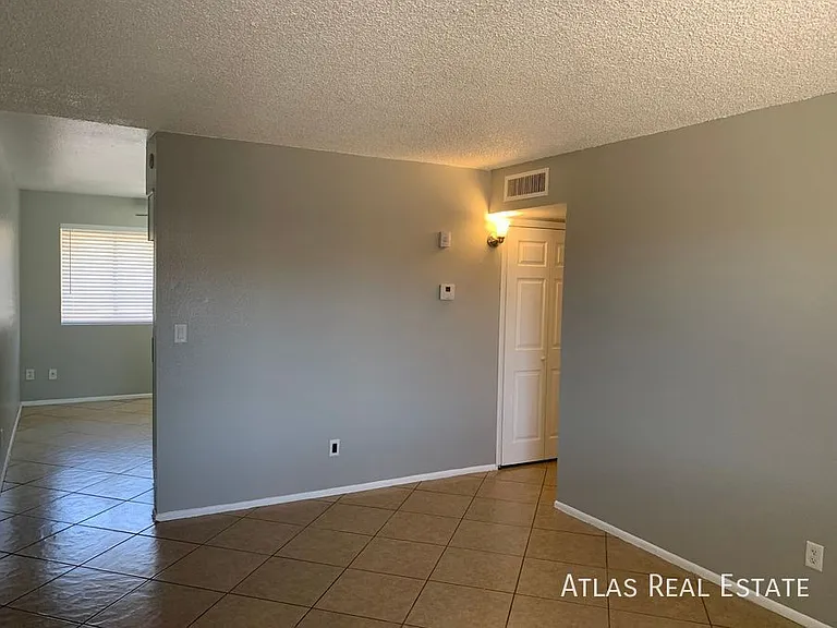 8315 N 61st Ave #3 — Photo 7