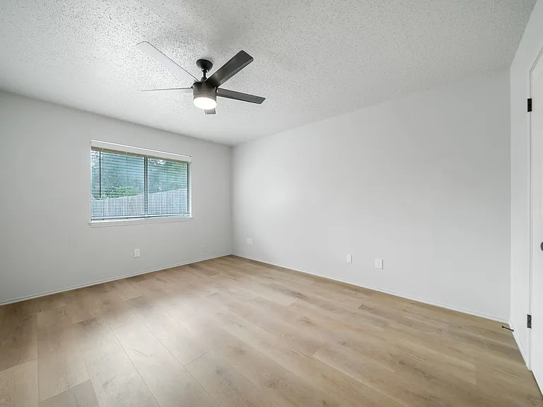 5250 Gawain Dr #5250 — Photo 10