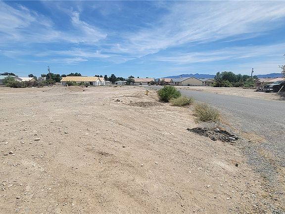 4th image of 1041 S Indio Ct